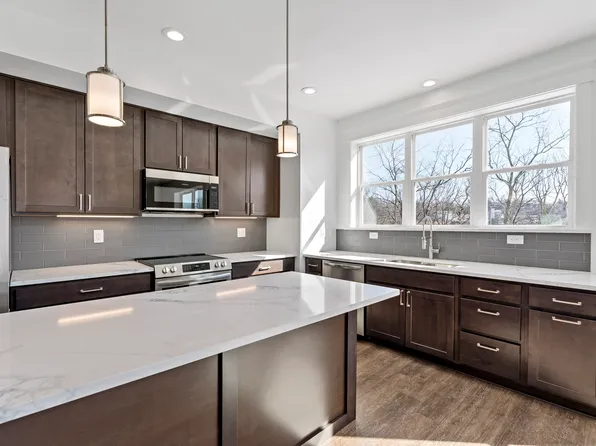 1827 Chessland St, Pittsburgh, PA 15205