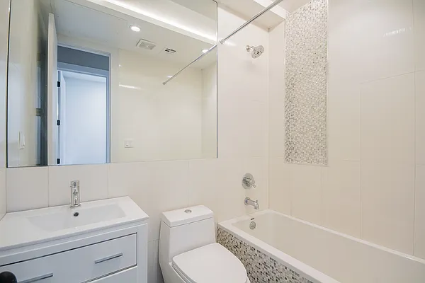 Rented by Nooklyn NYC LLC | media 39