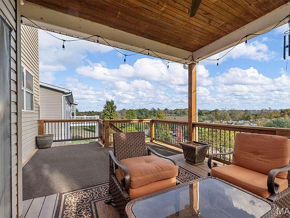 5th image of 468 Maple Rise Path