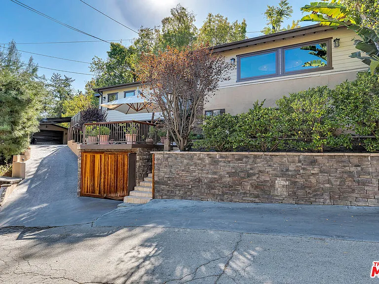21832 Canon Dr — Photo 3