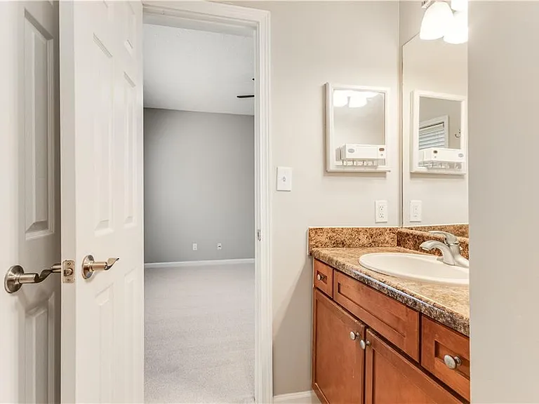 1250 Parkwood Cir SE #2201 — Photo 32