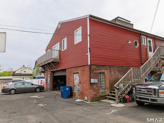 3rd image of 82 Fillmore Street