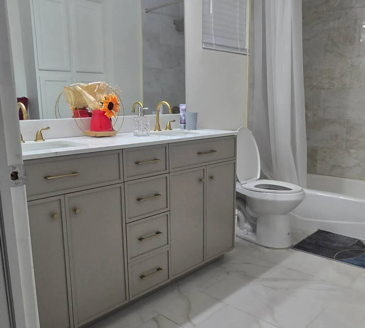 1 bed, 300 sqft, $1,600 — Photo 1