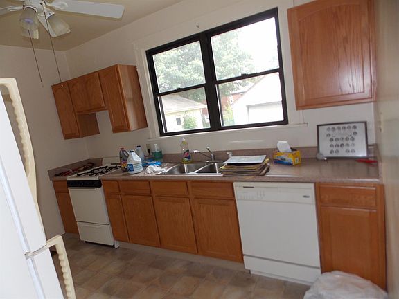 4th image of 3447 Alta Vista Ave