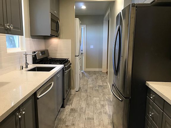 3rd image of 151 Landis Ave APT A