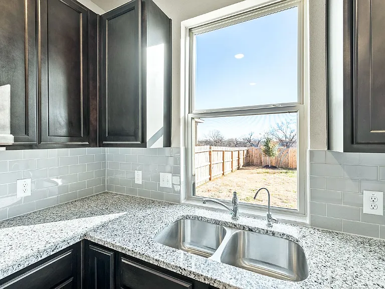 5118 Sandstone Way — Photo 8