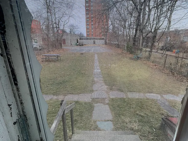 731 Madison Ave #1R — Photo 7
