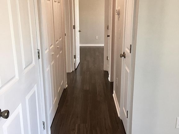 5th image of 2418 Aspen Ave
