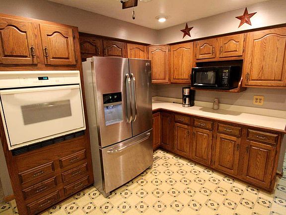 5th image of 2104 E Taylor Ave