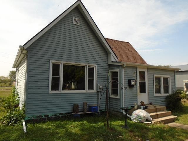 1st image of 529 S 8th St