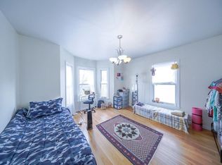 373 Prospect St #2B, Cambridge, MA 02139