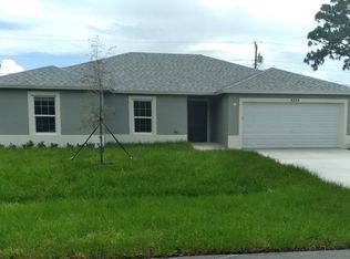 2325 SE Surrey Pl, Pt Saint Lucie, FL 34952