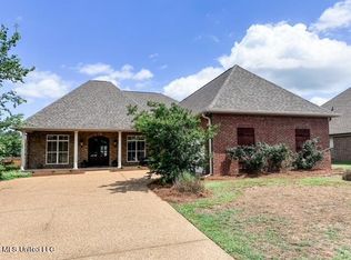 515 Springhill Xing, Brandon, MS 39047