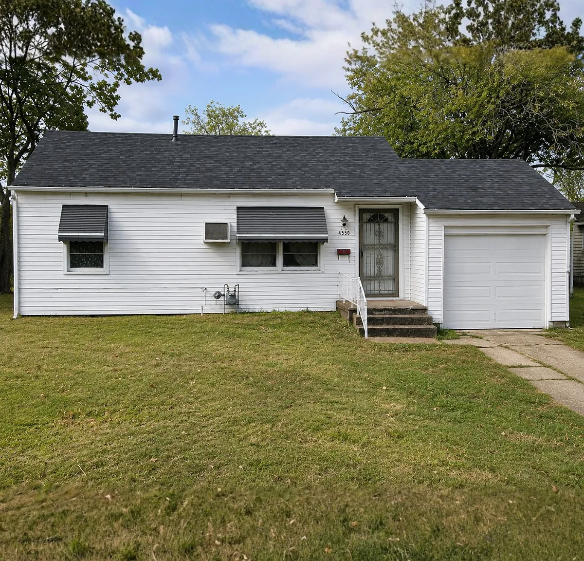 2 bed, 915 sqft, $1,150 — Photo 1