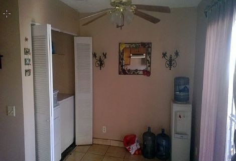 3rd image of 3913 Hartford Pl