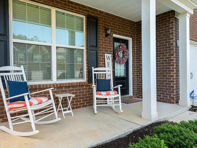447 Augustine Dr — Photo 30