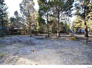 433 W Country Club Blvd, Big Bear City, CA 92314