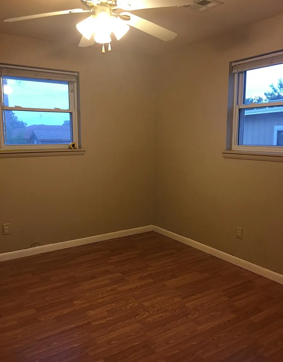 2 bed, 1.5 bath, 1131 sqft, $1,200 — Photo 2