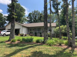 166 Bobwhite Dr, Crossville, TN 38555