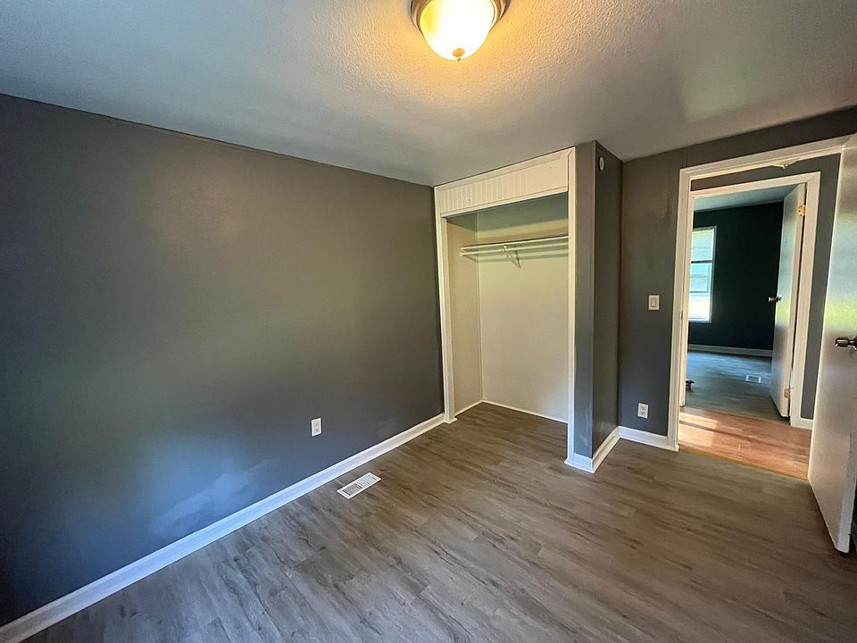 1st image of 7518 152nd St E