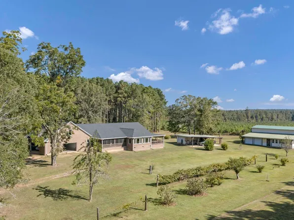 187 Peach Tree St, Ward, SC 29166