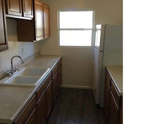 5th image of 4133 Fleetwood Dr