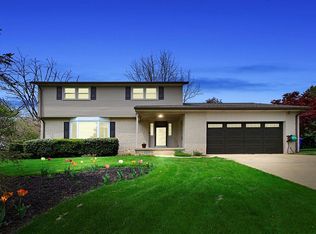 3220 Starlight Dr, York, PA 17402