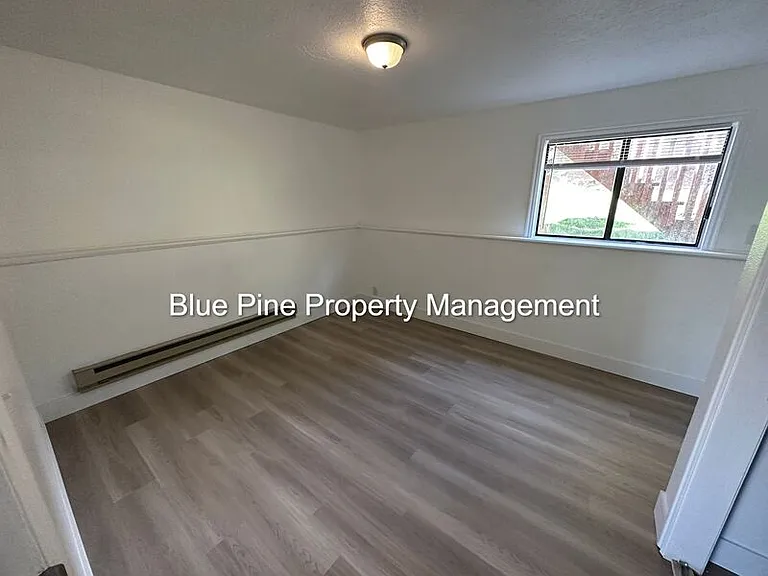 1224 Holman Ave — Photo 10
