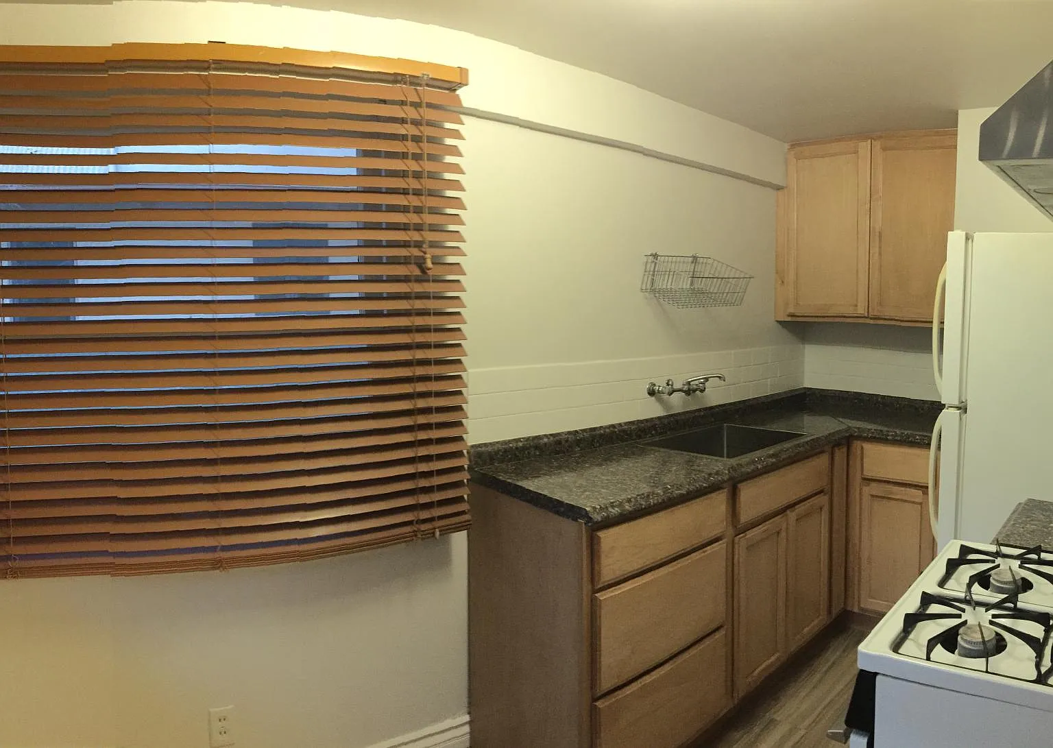 Studio, 450 sqft, $1,700 — Photo 3