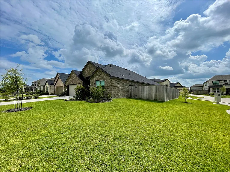 17202 Coppice Oak Dr — Photo 3