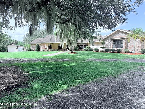2nd image of 6822 Windover Way