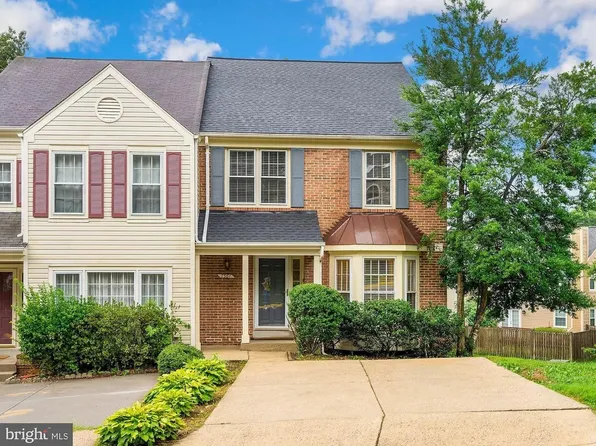 7381 Hidden Knolls Ct, Springfield, VA 22153