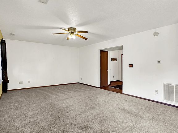 4th image of 7616 Buck Valley Ct