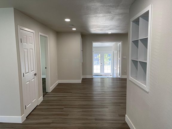 2nd image of 838 5th St