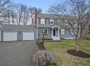 6 Soundview Ave, Trumbull, CT 06611