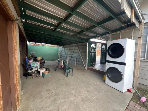 fresno-california-82857755 picture