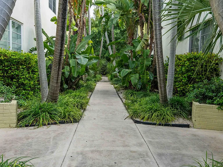 1007 Bay Dr #201 — Photo 6