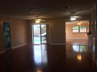 121 1st St, Merritt Island, FL 32953