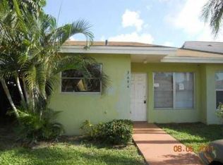 3694 Mil Lake Cir, Greenacres, FL 33463