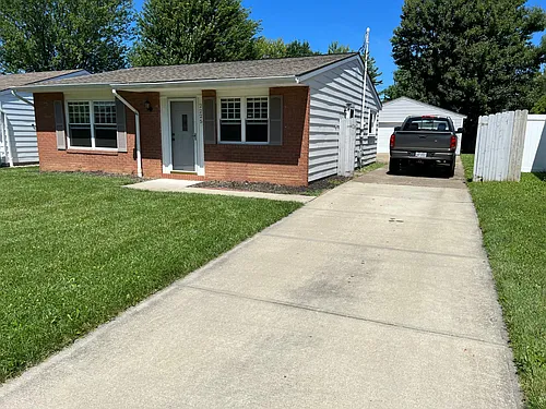 2225 Crehore St Photo 1