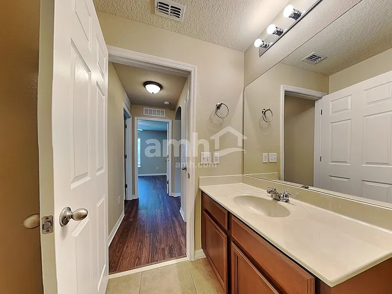 915 Branchwood Way — Photo 15