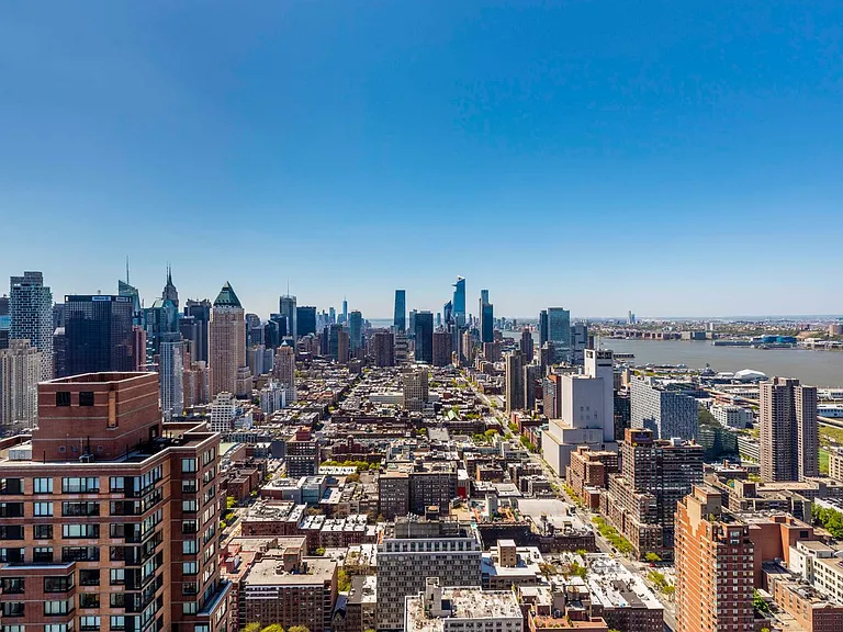 124 W 60th St #16D — Photo 20