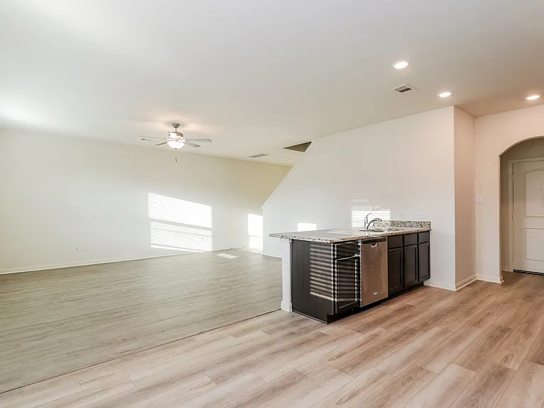 26864 Steinbeck Dr — Photo 6