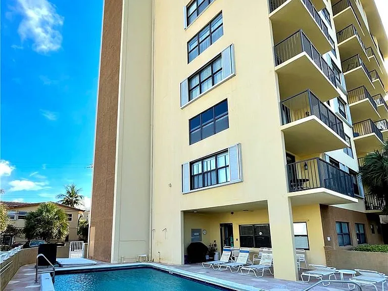 801 N Ocean Blvd #202 — Photo 24