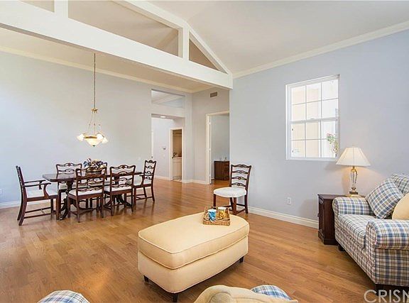 5th image of 23244 Sherwood Pl