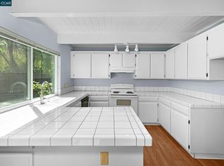 1950 Oak Grove Rd #1950 & 1952, Walnut Creek, CA 94598