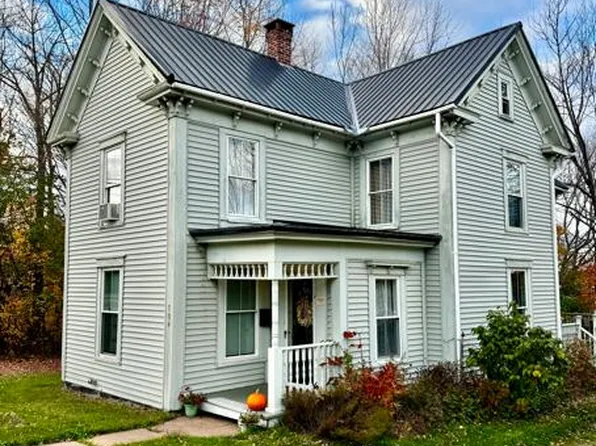 704 Main Street, Calais, ME 04619
