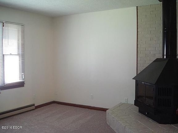 4th image of 2206 Melanie Ln
