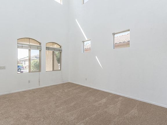 4th image of 9128 W Alvarado St