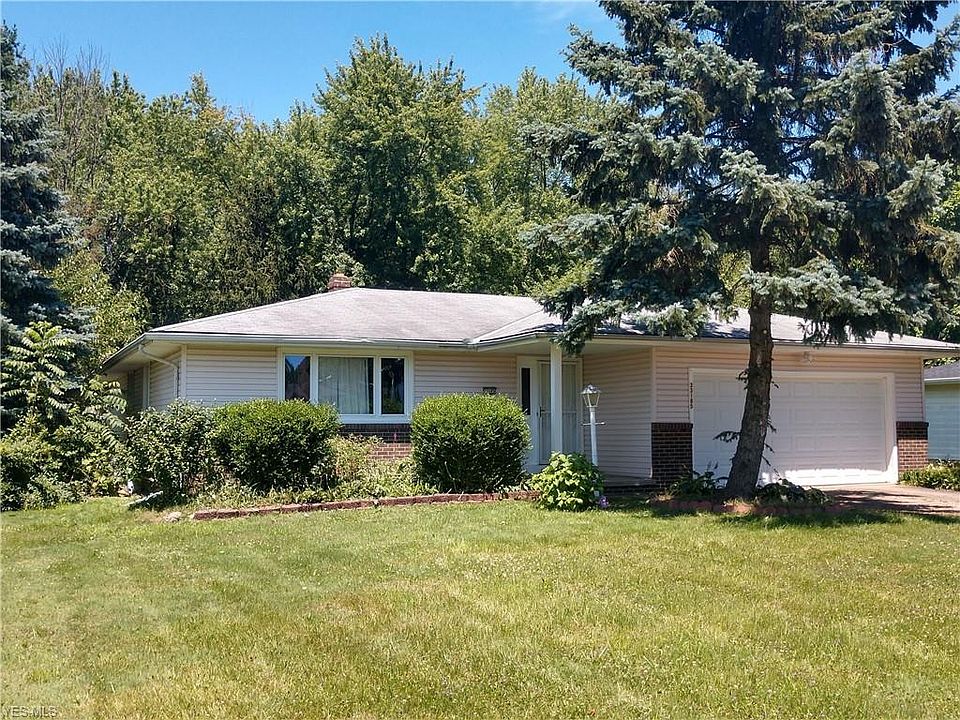 1st image of 33185 Arlesford Dr